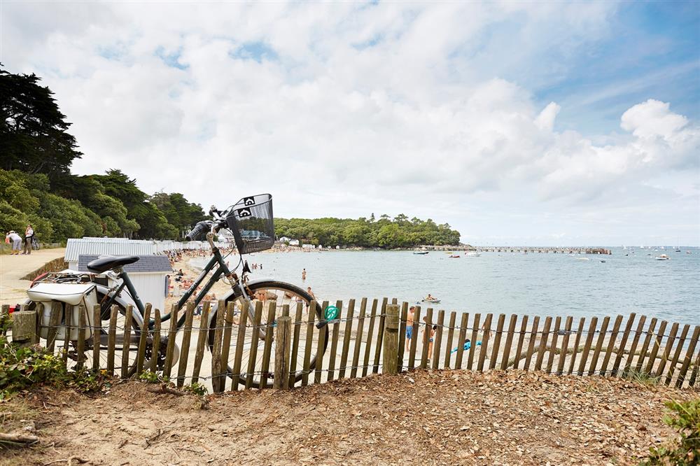 Balades et randonnées pédestres et cyclo près de l'Hôtel Autre Mer, hôtel 2 étoiles, hôtel bord de mer, chambres d'hôtel Noimoutier en Vendée