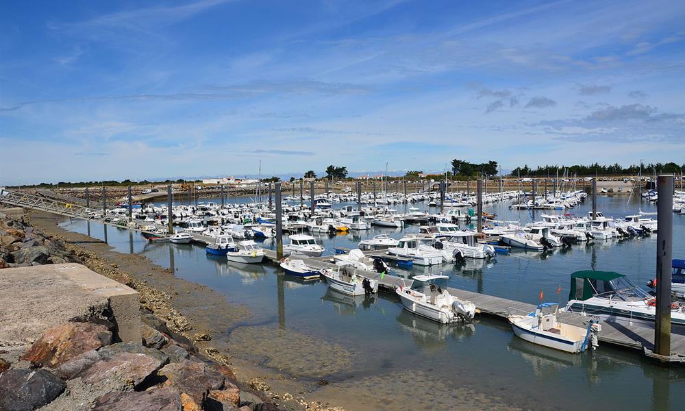 Les ports de Noirmoutier près de l'Hôtel Autre Mer, hôtel 2 étoiles, hôtel bord de mer, chambres d'hôtel Noirmoutier en Vendée