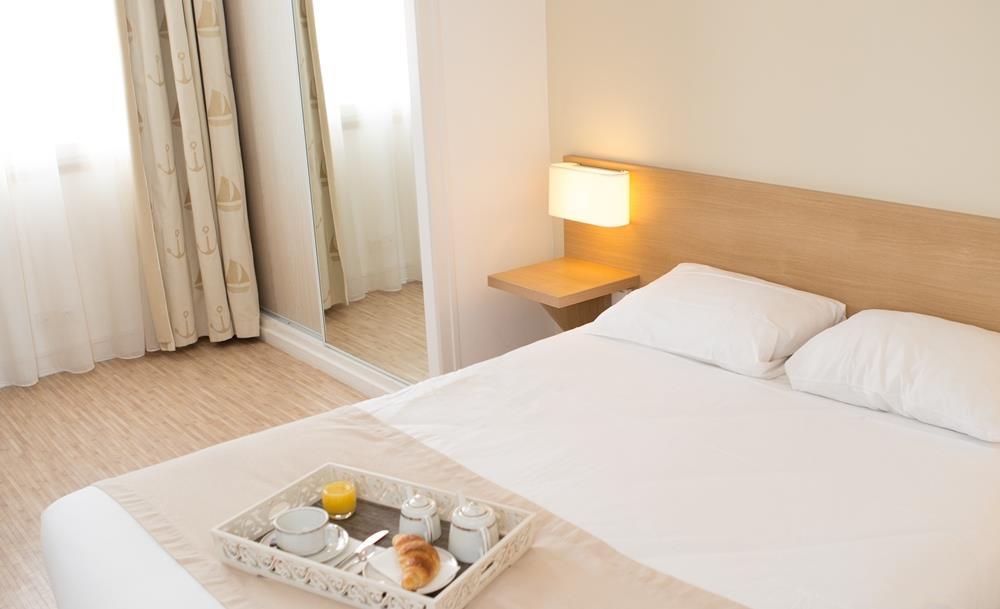 Chambre Double Standard à l'Hôtel Autre Mer, hôtel 2 étoiles, hôtel bord de mer, chambres d'hôtel Noimoutier, chambres familiales sur l'île de Noirmoutier en Vendée
